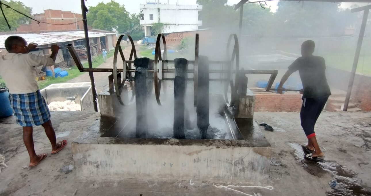 Our Heroes Behind the Loom: The Hands That Define True Luxury